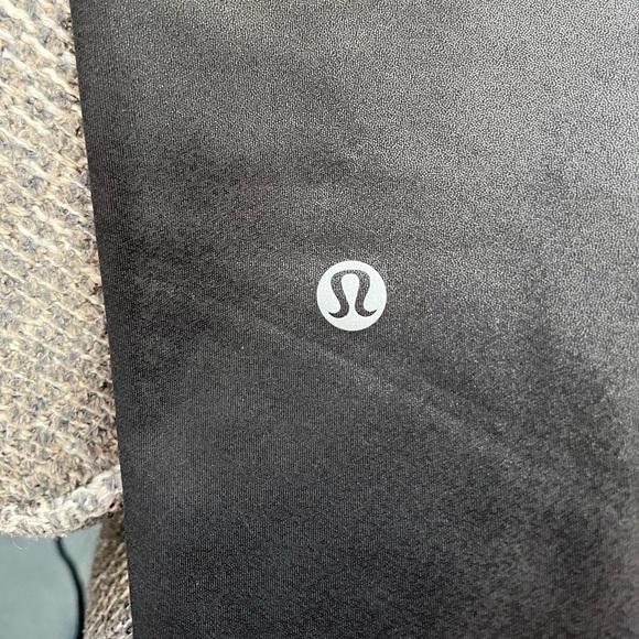 “Lululemon””Wunder Train Hi-Rise Leggings” SZ 4. Like New. FOIL SHIMMER BLACK - Picture 6 of 10